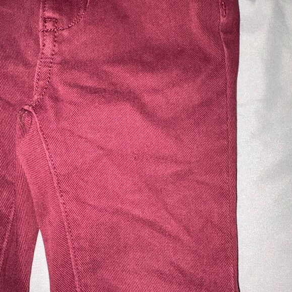 Girls size 5 maroon ballerina jeggings-tiny pull in fabric see all photos - Picture 3 of 4